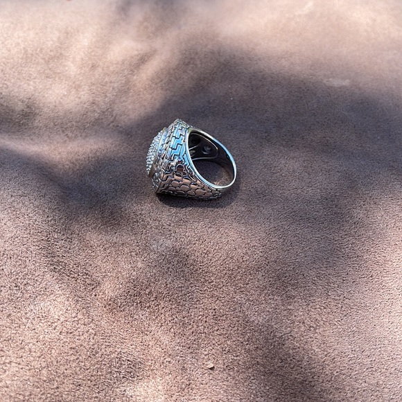 Fun ring - Picture 2 of 5